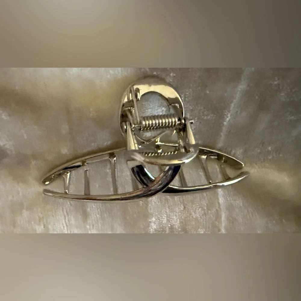 Silver Swirl Large Hair Claw Clip French Alloy Metal Jaw Accessory New NIP